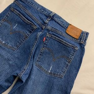 Levi’s Wedgie jeans